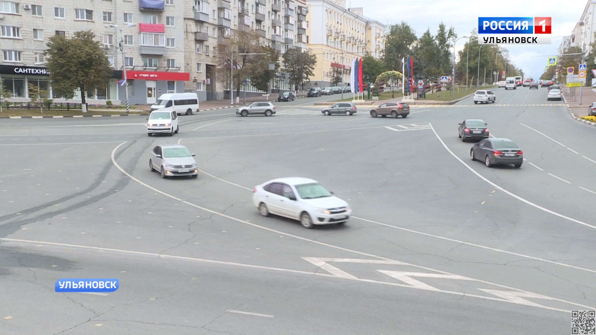 Перекресток ульяновск. НЛО В Ульяновске. Круговое движение на проспекте славы. НЛО В Ульяновске 2020. Ульяновский кольцо круговое движение.